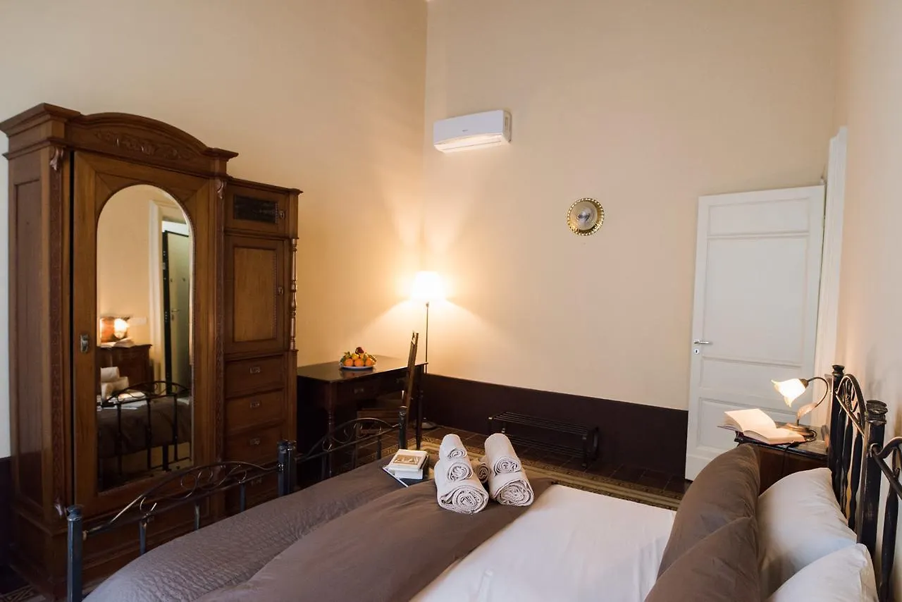 Lettera Living Apartment Catania Italy