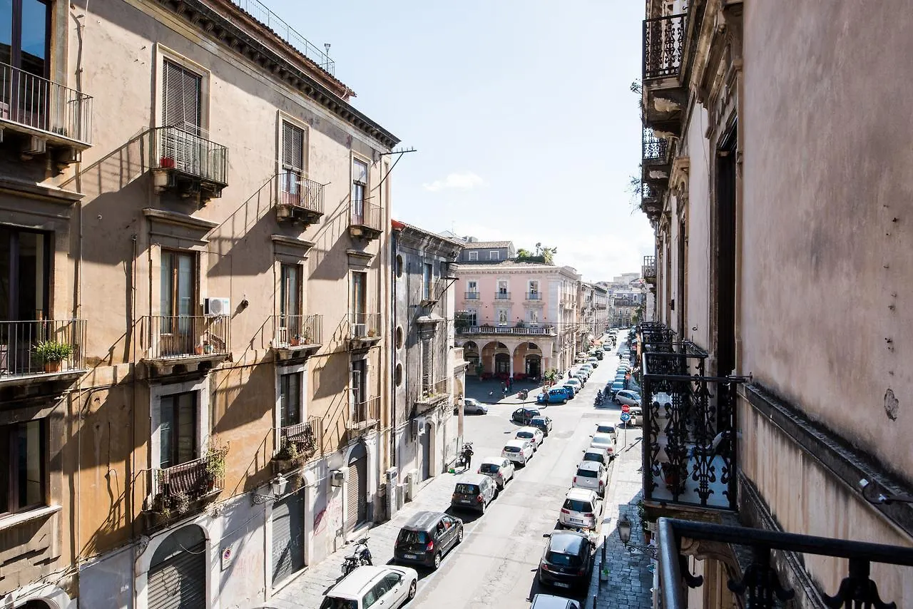 Lettera Living Apartment Catania 0*,  Italy