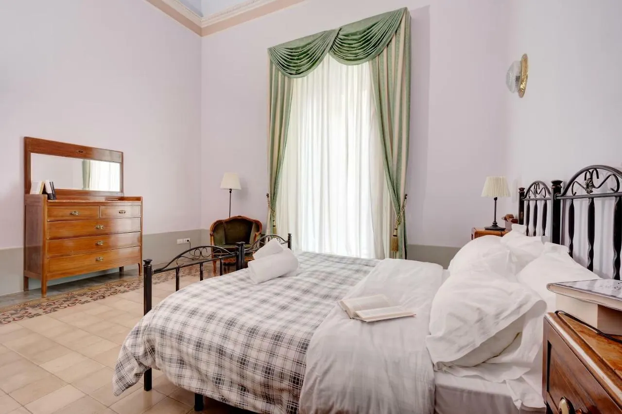 Lettera Living Apartment Catania 0*,